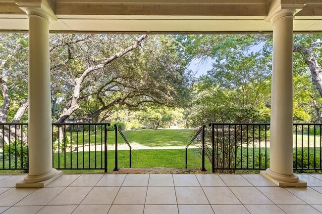 Building Photo - 8848 Chalk Knoll Dr