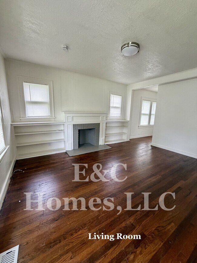 Building Photo - 2805 Denver St