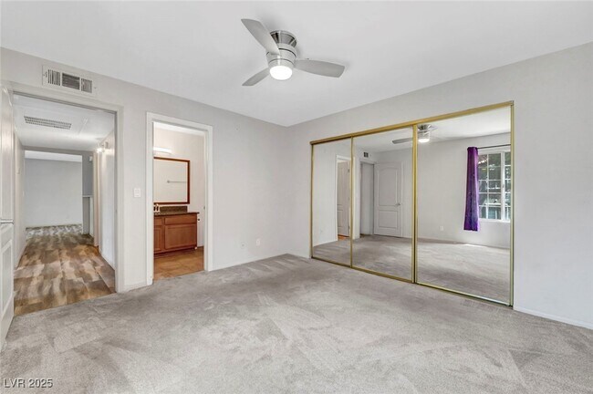 Building Photo - 2121 Blue Breeze Dr