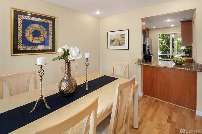 Dining - 1605 102nd Pl NE