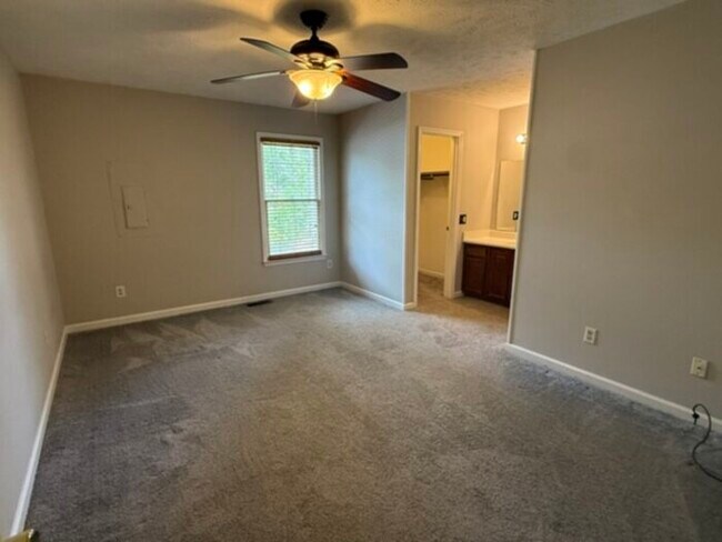 Building Photo - 1267 Exeter Ln