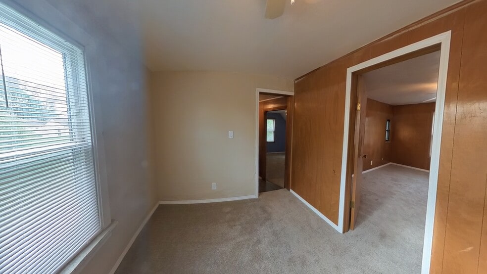Family Room - 230 Canal St