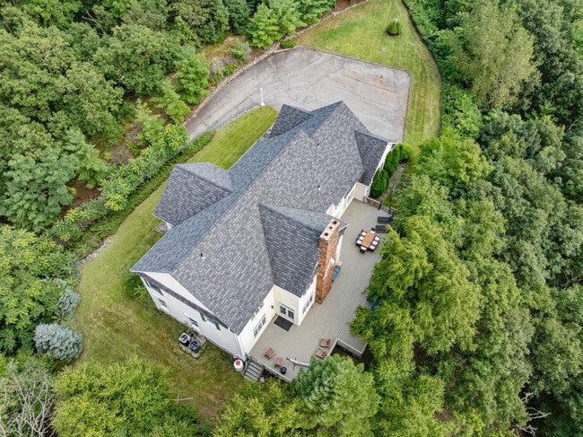 Building Photo - 321 Museum Village Rd