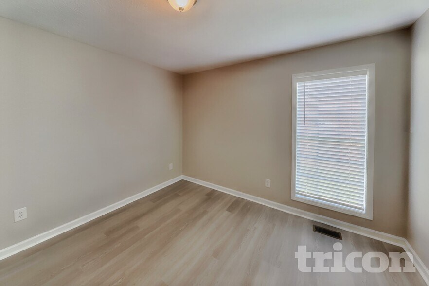 Building Photo - 138 Putter Point Dr