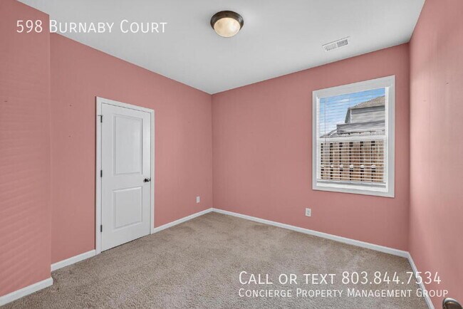 Building Photo - 598 Burnaby Ct