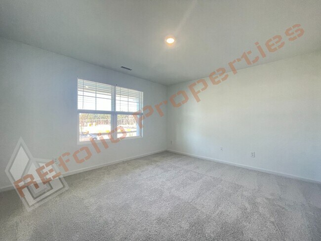 Building Photo - 813 Basswood Gln Trl