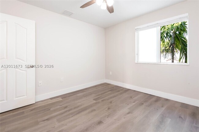Building Photo - 8902 NW 109th Ct