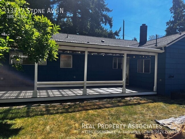 Building Photo - 13717 Stone Ave N
