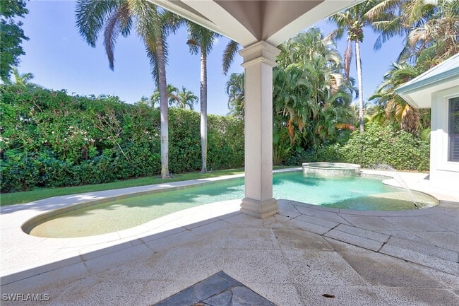 Building Photo - 750 Portside Dr