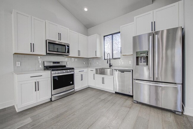 Building Photo - 4903 Lyons Rd