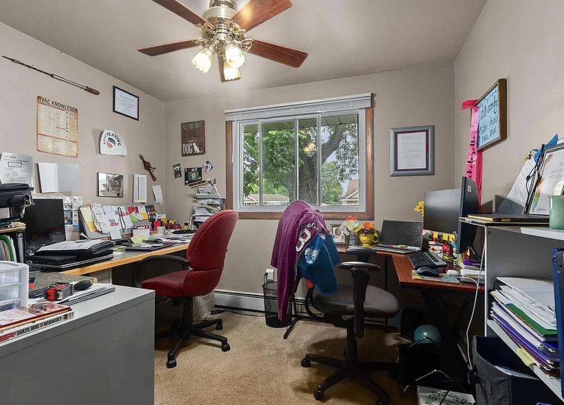 Building Photo - 1325 Cardinal Ln