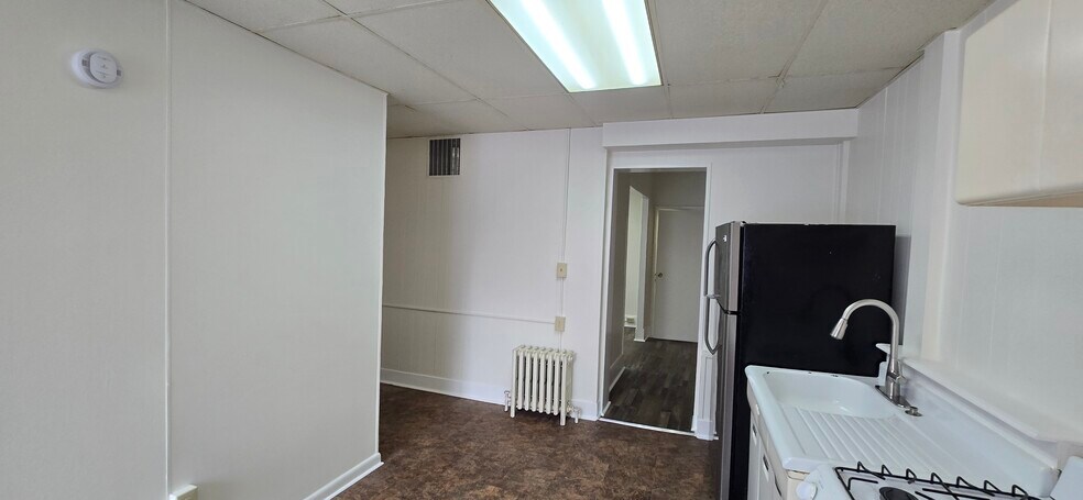 Building Photo - 64 Central Ave