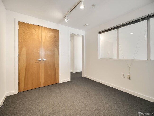 Building Photo - 52 Rausch St