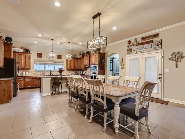 Building Photo - 205 Quarry Lake Estates Dr