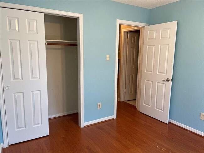 Building Photo - 8003 Willet Trail