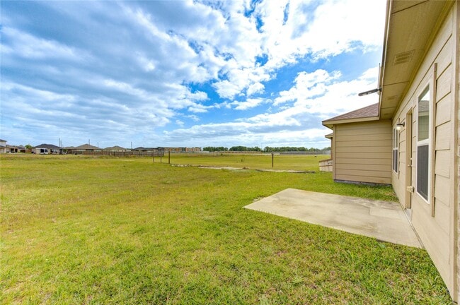 Building Photo - 1088 Rd 5102