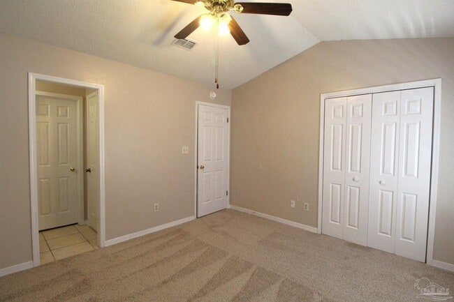 Building Photo - 3050 Belle Meade Dr
