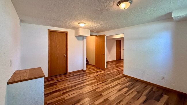 Building Photo - 2173 Ivanelle Rd