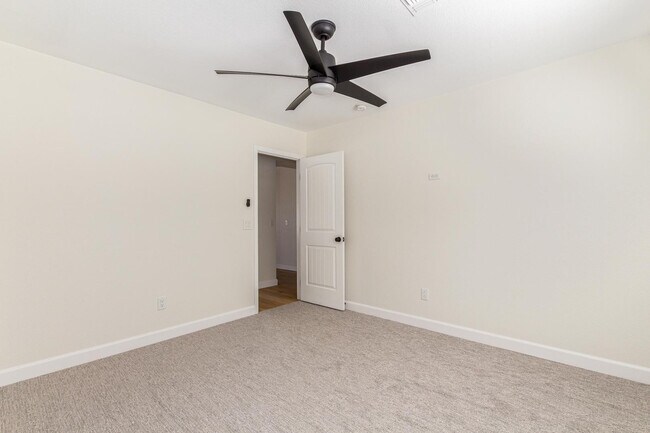 Building Photo - 23074 N 106th Ln