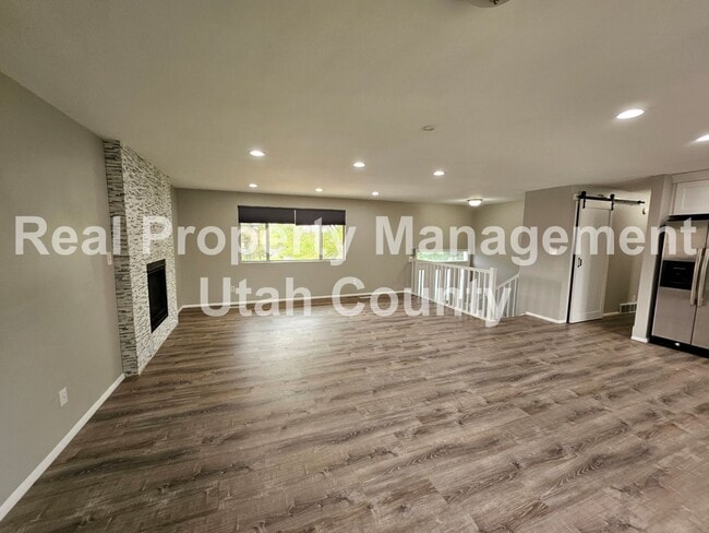 Building Photo - 1474 N 375 W