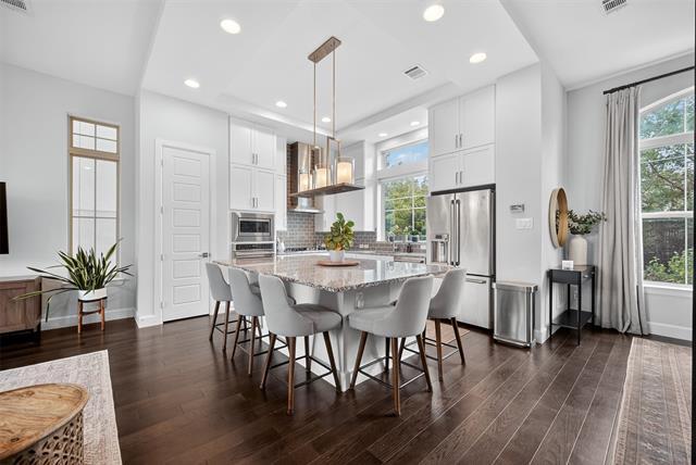 Building Photo - 1850 Wood Ledge Pl