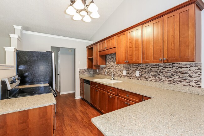 Building Photo - Inviting 3-Bedroom Home in Simpsonville, SC