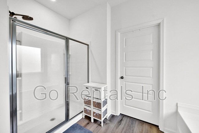 Building Photo - 9426 Doss Ferry Ln
