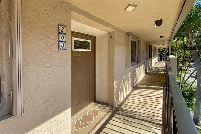 Building Photo - 2965 NE 8th Terrace