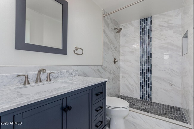 Building Photo - 5105 N Granite Reef Rd