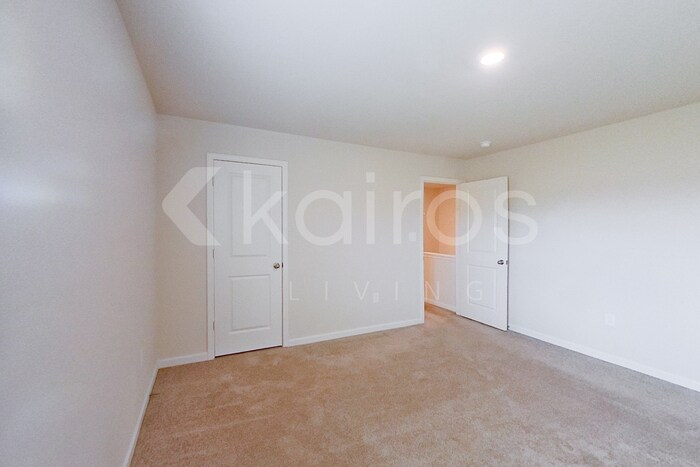 Building Photo - 1138 Freedom Pkwy