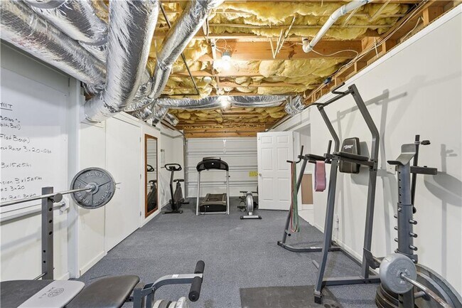 Building Photo - 260 Tabor Forest Dr