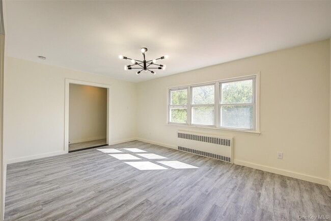 Building Photo - 71-65 Douglaston Pkwy