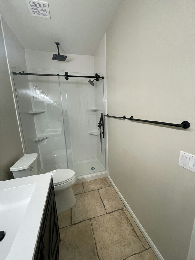 Building Photo - 2150 S Boulder Ct