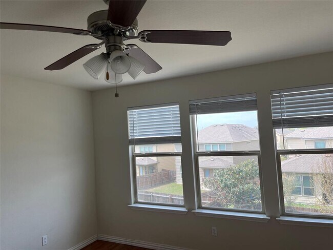 Building Photo - 9932 Aly May Dr