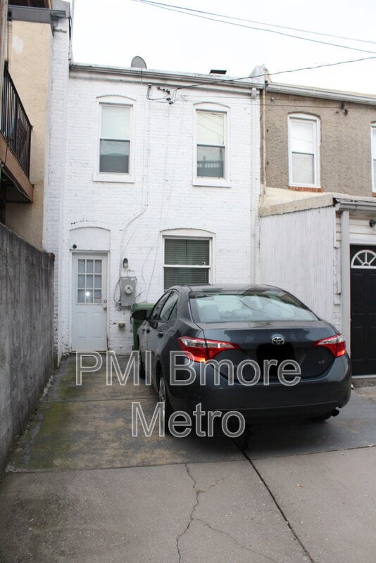 Building Photo - 37 S Ellwood Ave