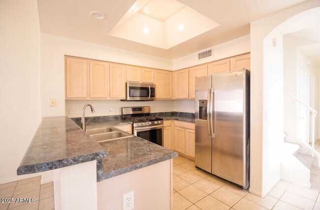Building Photo - 4925 W Wahalla Ln
