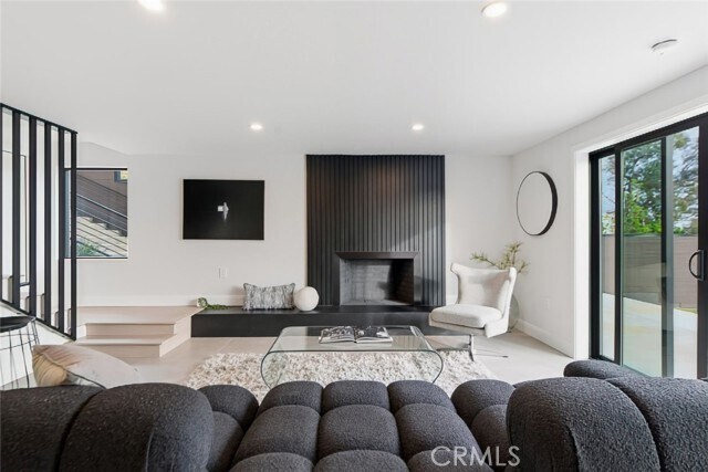 Building Photo - 1764 E Loma Alta Dr