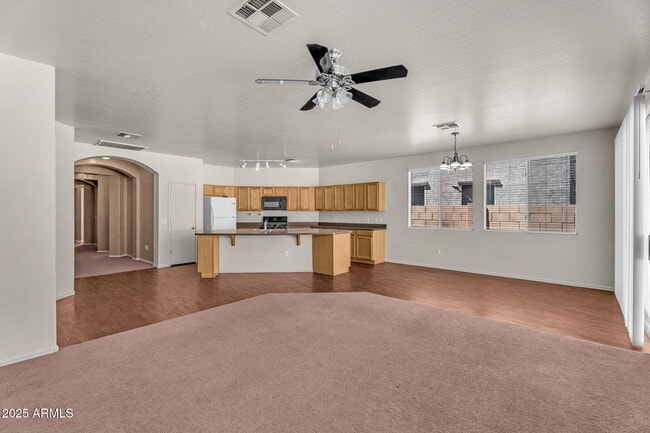 Building Photo - 13644 W San Juan Ave