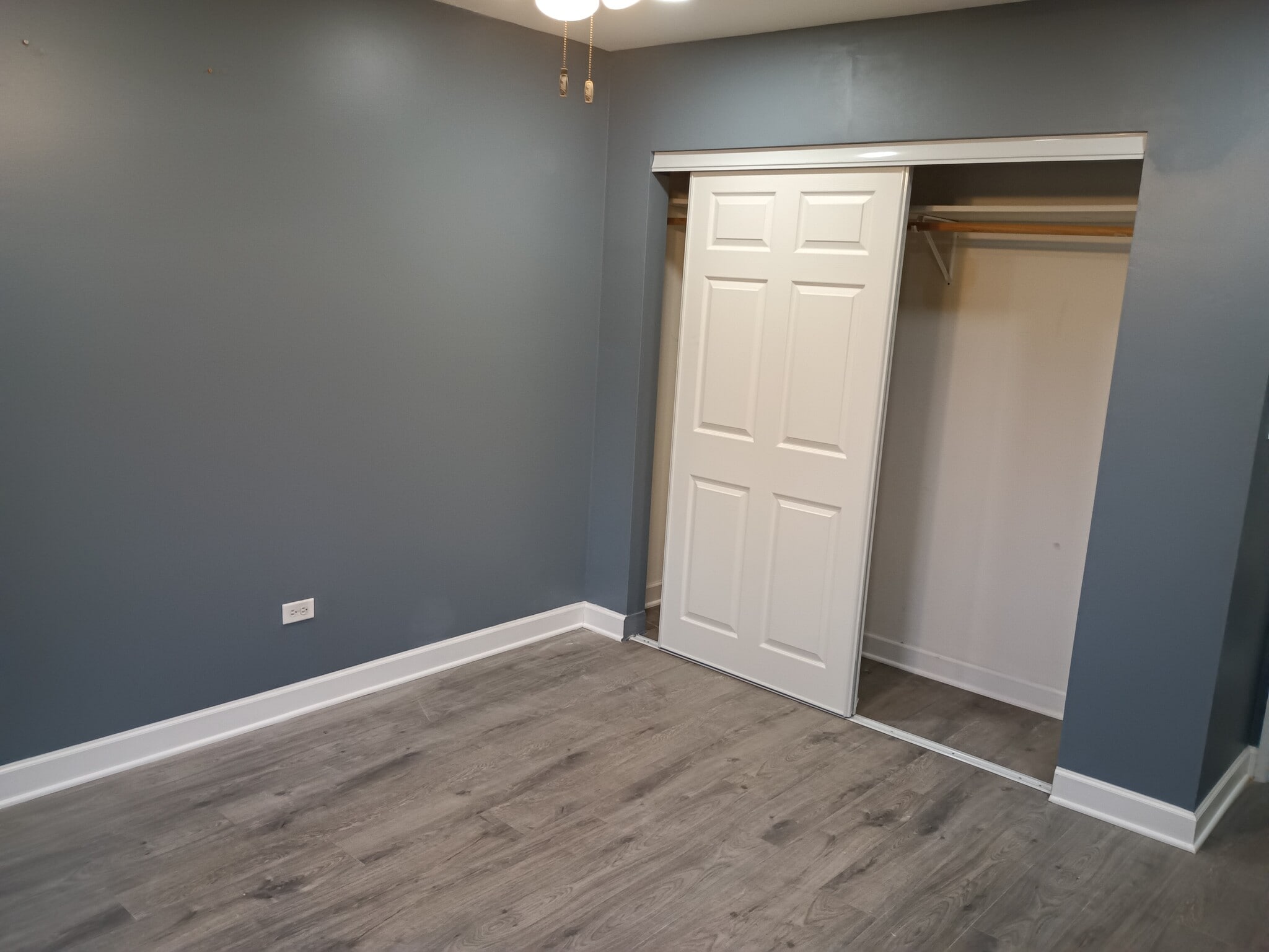 2nd Bedroom - 1206 E Fairview St