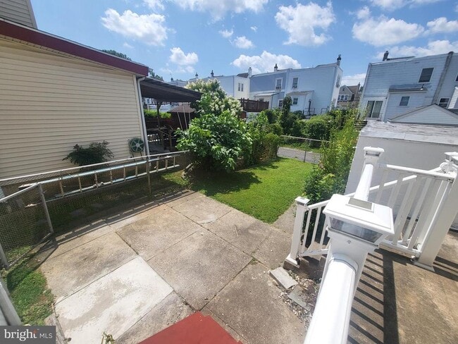 Building Photo - 1120 Roosevelt Dr