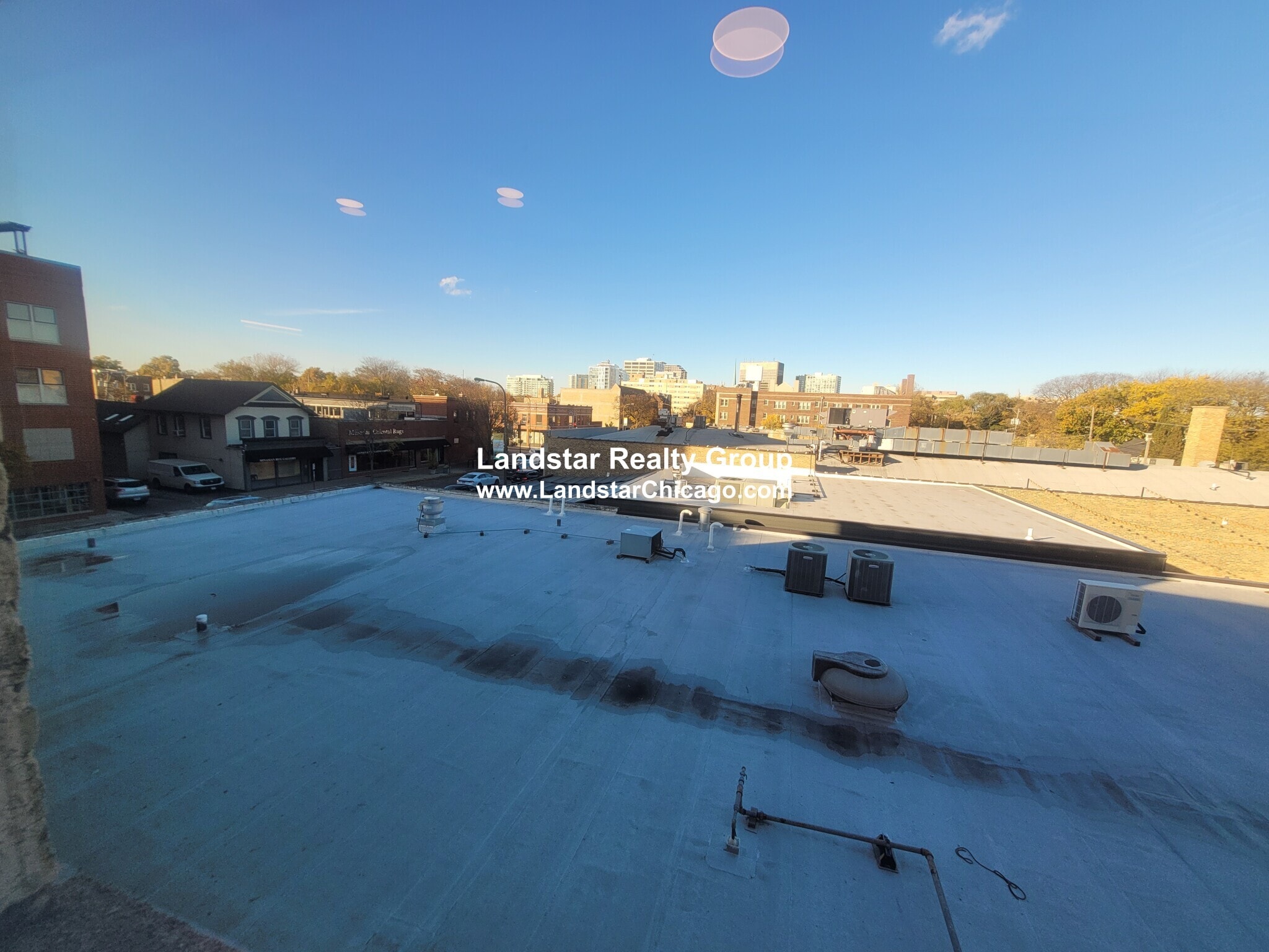 Building Photo - 1241 Chicago Ave