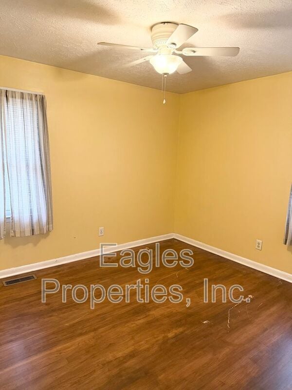 Building Photo - 224 Herbert St