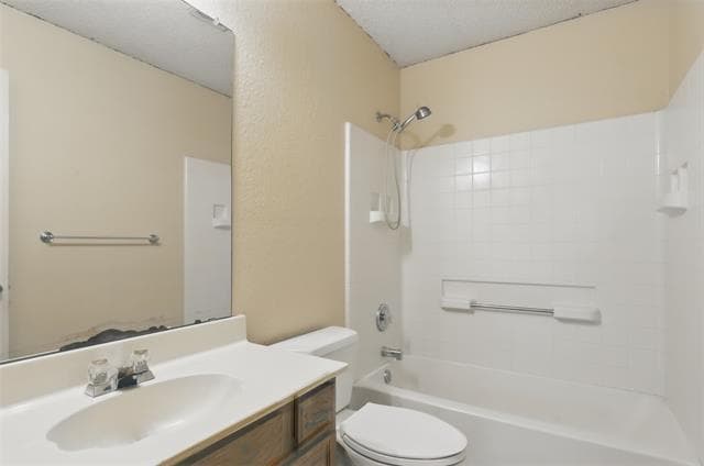 Building Photo - 2725 Yoakum St