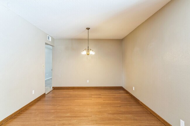 Building Photo - Charming 3BR House in Scottsdale with new ...