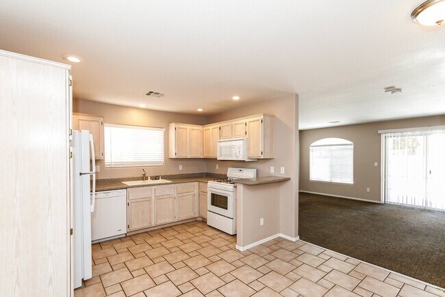 Building Photo - 5450 Mercantile St