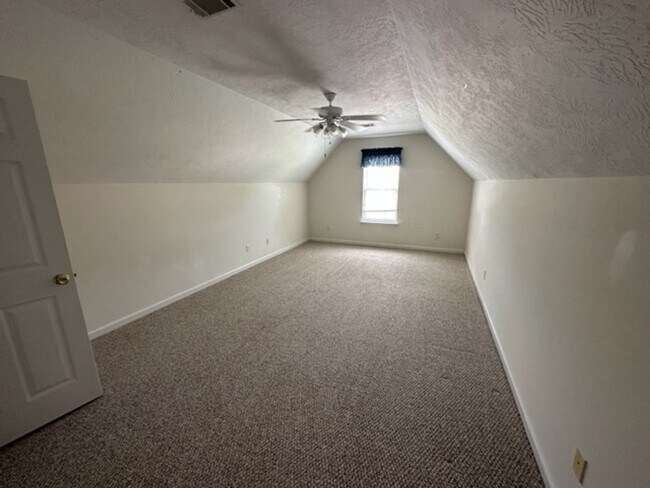 Building Photo - 701 Spalding Ct