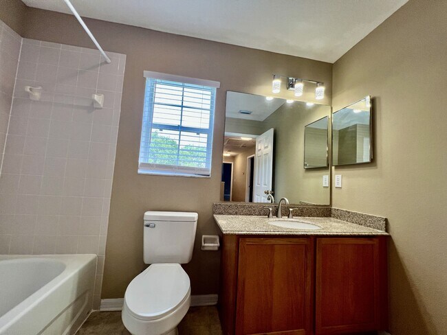 Building Photo - 10904 Summerton Dr