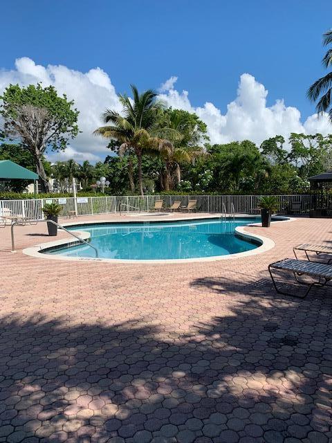 Building Photo - 955 Egret Cir