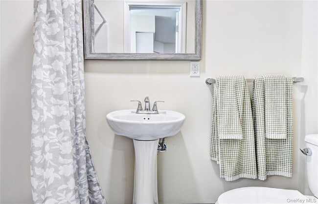 Building Photo - 15 Moka Pl