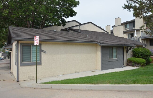 Building Photo - Townhome - 2 bedrooms, 1 bathroom & 1 car garage - NO A/C! NO PETS ALLOWED!